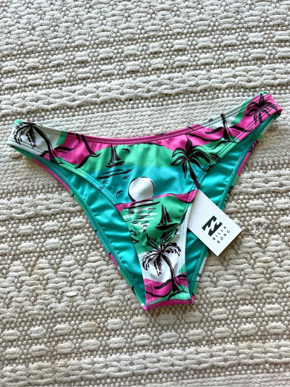 🔥🔥BILLABONG - UNRELEASED SUNSET SHORE HIKE BIKINI BOTTOMS🔥🔥